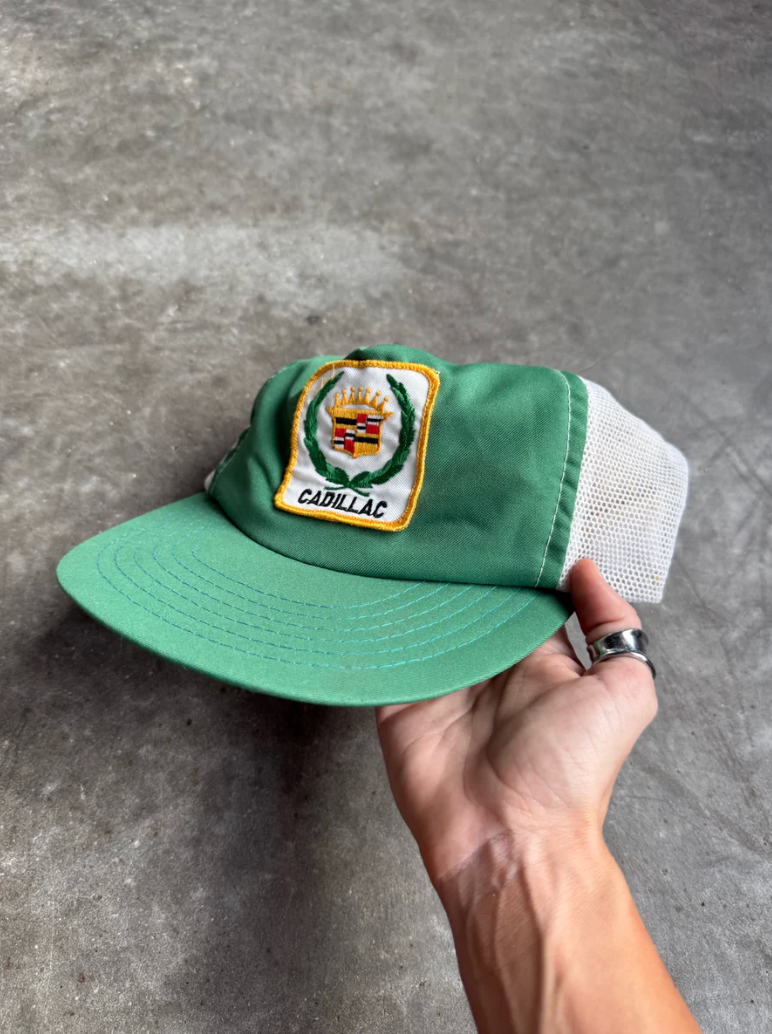 VINTAGE CADILLAC TRUCKER SNAPBACK HAT