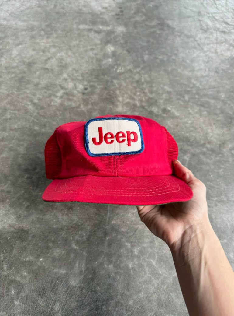 VINTAGE RED JEEP SNAPBACK HAT