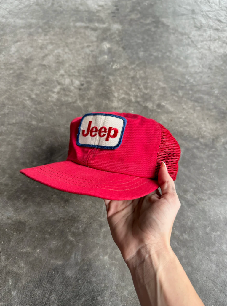 VINTAGE RED JEEP SNAPBACK HAT
