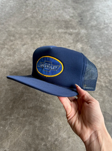 VINTAGE CHEVROLET SNAPBACK TRUCKER HAT